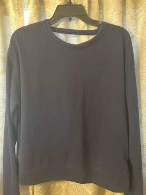 Nike Women's Navy Crewneck Sweatshirt